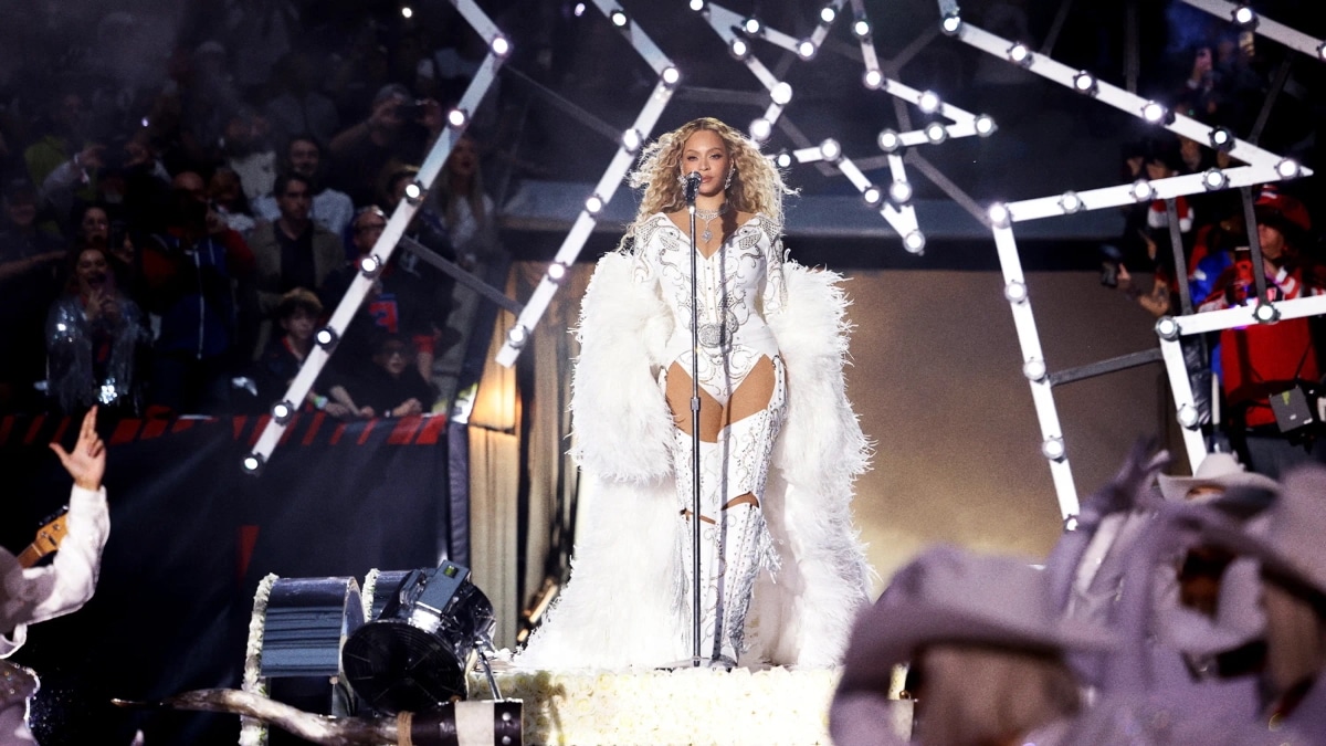Beyoncé’s First Emmy Win Honors The Storytelling Power Of Black Costume ...